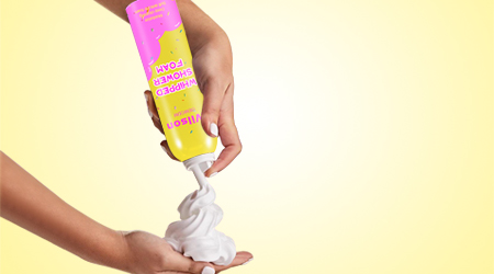 Shower Foam ပို့ဆောင်မှုမျှဝေခြင်း။